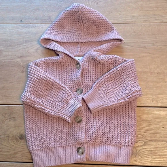 Hooded Sweater - Picture 1 of 1